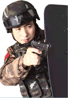 战场就是我的归宿记武警第一机动总队某支队副大队长屈可